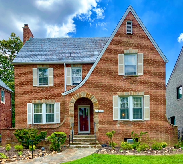 2500 Square Foot Homes For Sale in Washington, DC