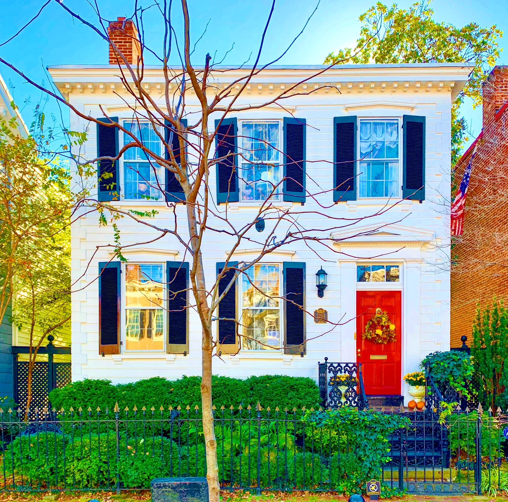 Washington, DC Monthly Luxury Real Estate Market Report