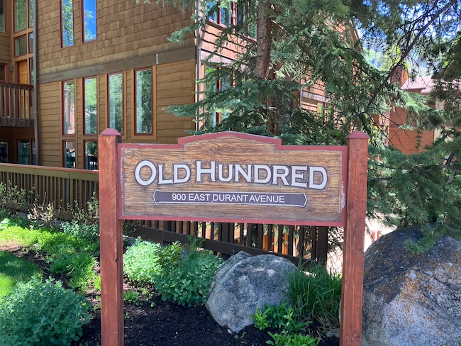 Old Hundred Condos on East Durant Sign in Aspen