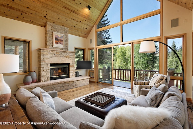 106 N Little Texas Lane in Woody Creek