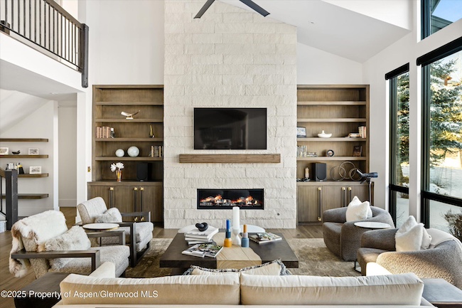 139 River Glen Road in Aspen Glen