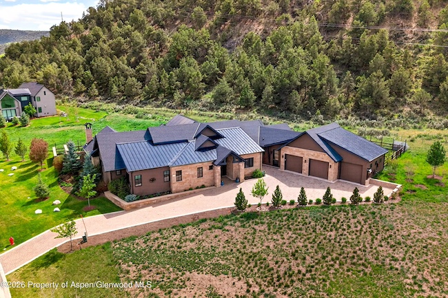 633 Perry Ridge in River Valley Ranch