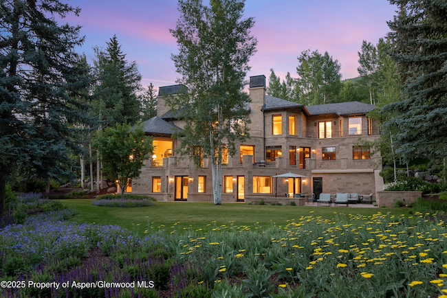 64 Pitkin Way on Red Mountain