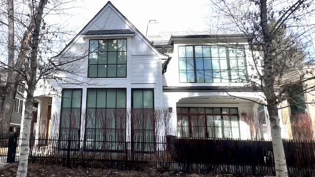 320 W Bleeker on the West End