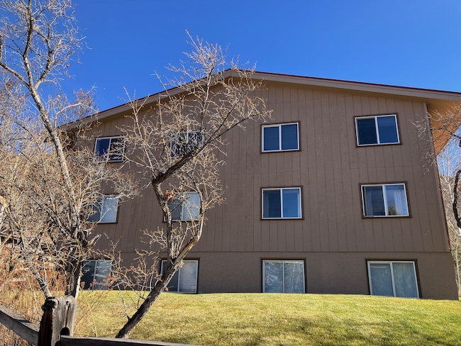 Aspen View Condos on Midland Avenue