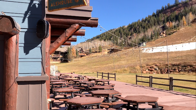 Highlands Alehouse Deck