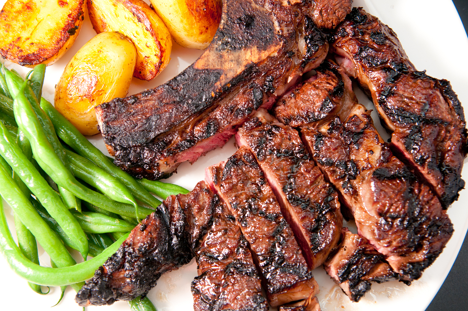 Eat well near Atlanta homes.