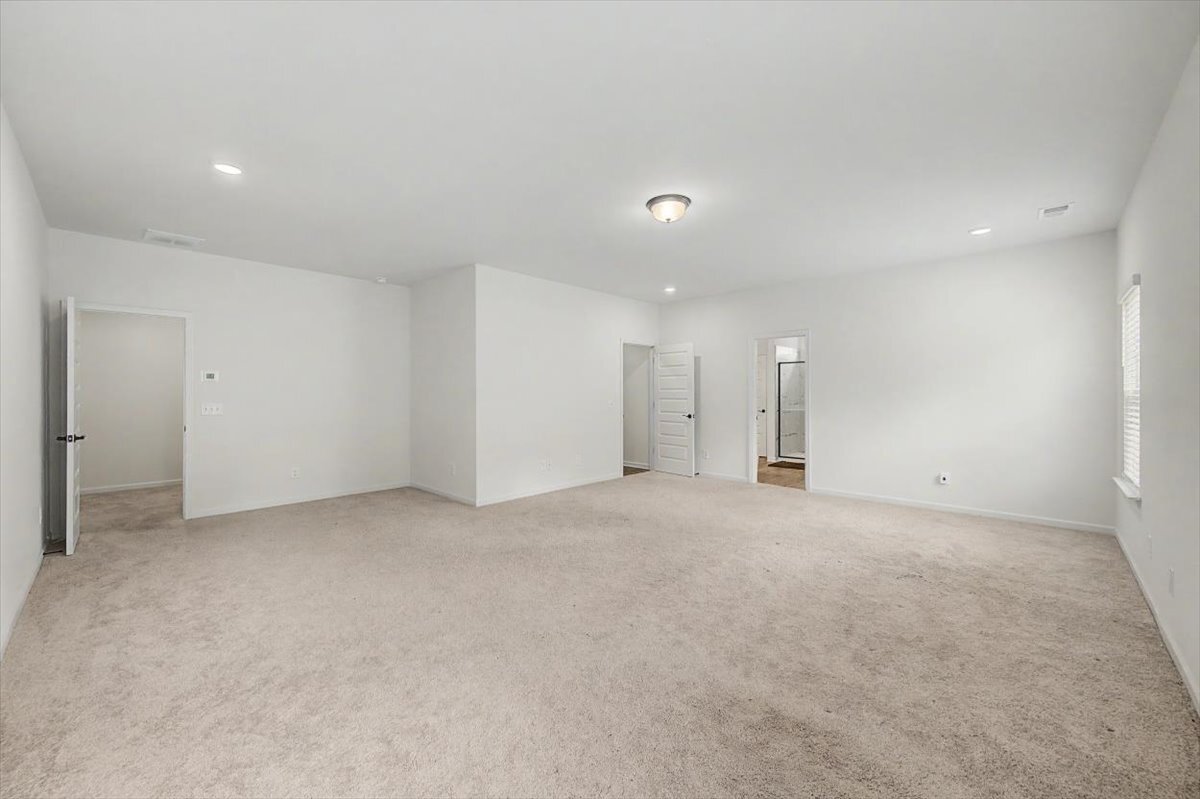 14 Mossy Oak Ln - Primary Suite