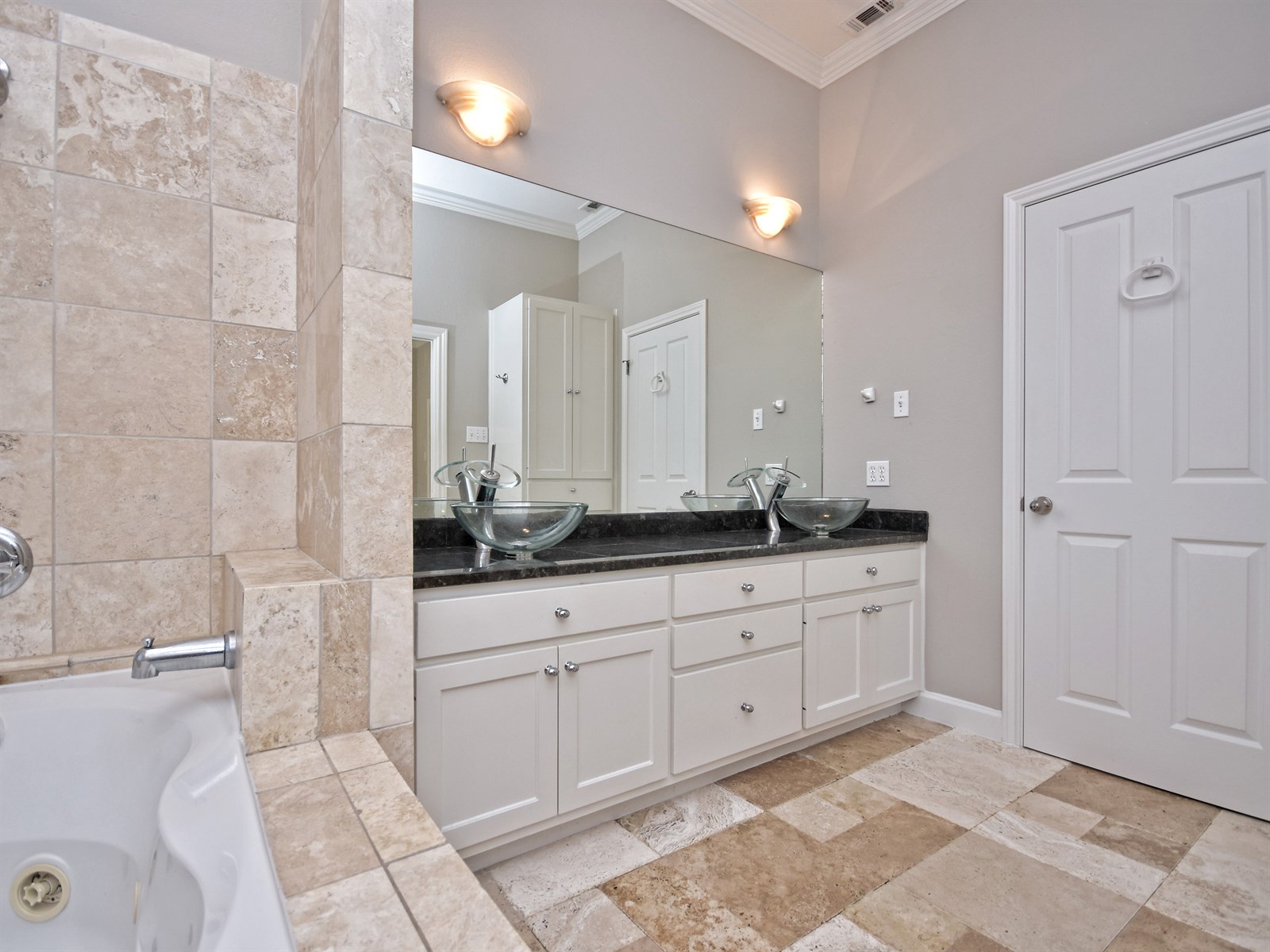 708 Bermuda Dr Lakeway TX | Lakeway Home for Sale | Lori Wakefield REALTOR | Keller Williams Lake Travis