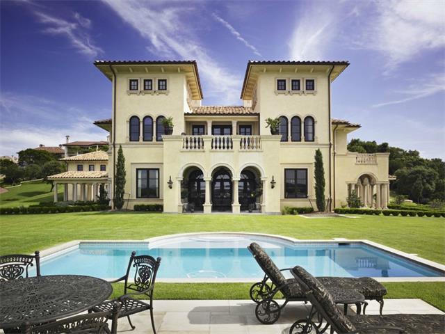 Lake Travis Waterfront home for sale | 215 Bella Riva Drive Austin TX 78734 MLS# 4535217