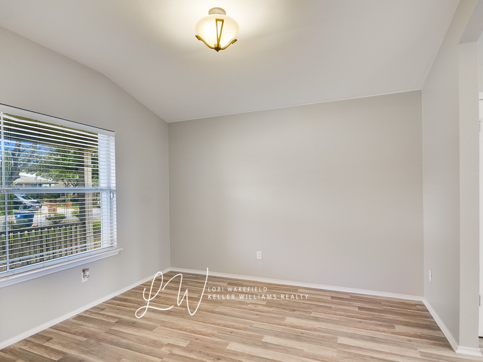 Dining Room 12008 Kilmartin Ln Austin TX 78754 | Lori Wakefield REALTOR 