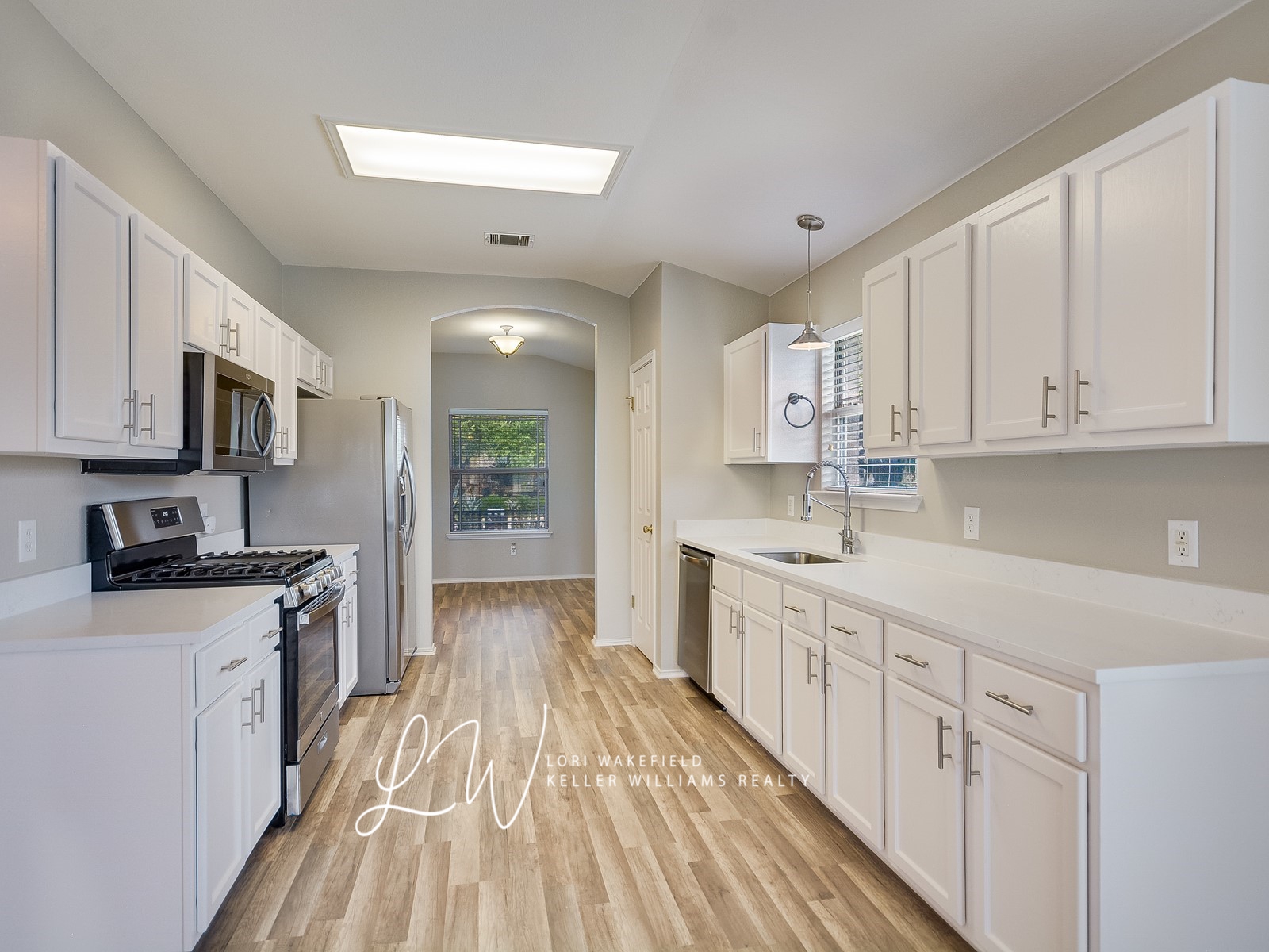 Kitchen | 12008 Kilmartin Ln Austin TX 78754 | Lori Wakefield REALTOR 