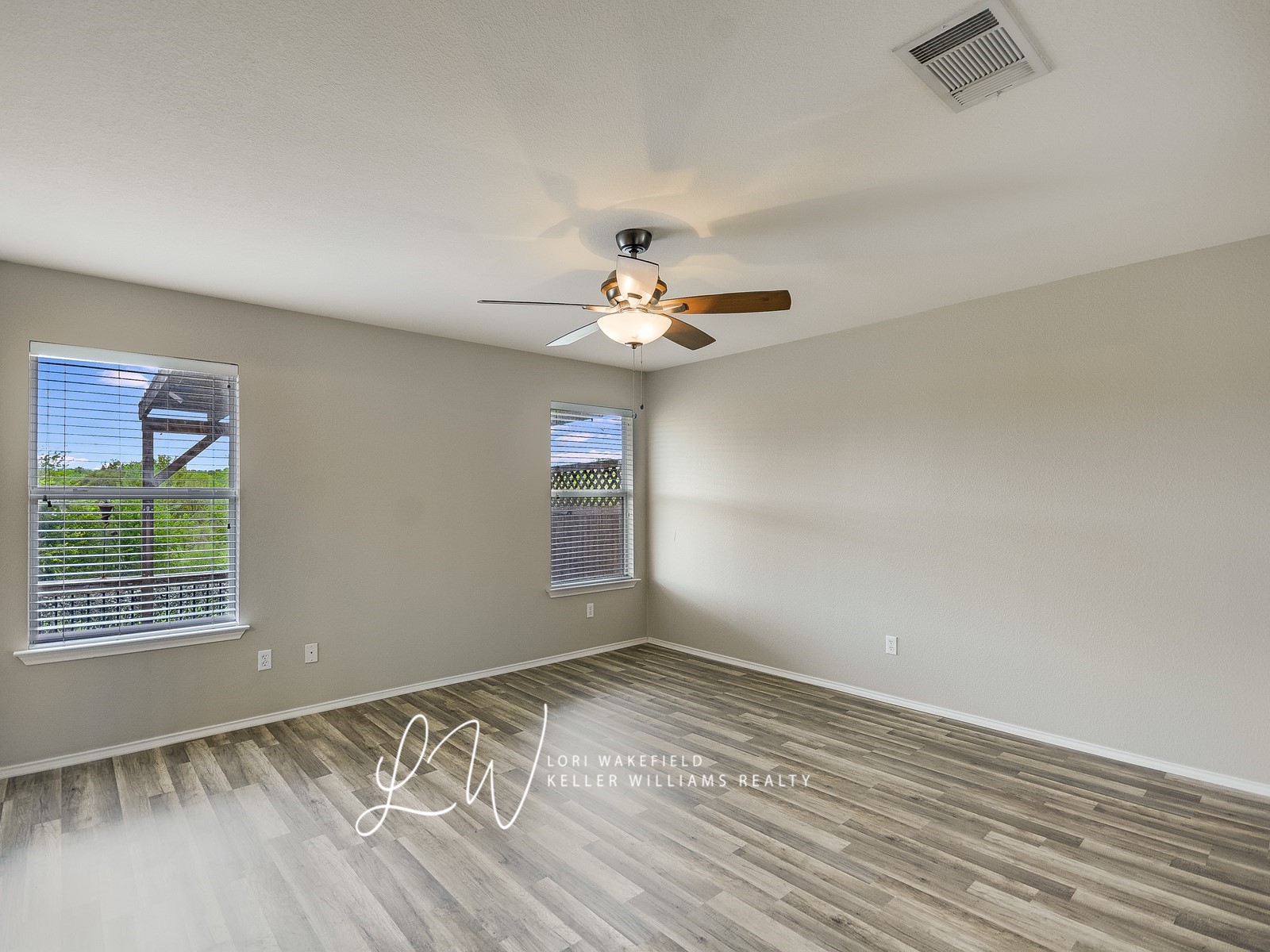 Master Bedroom | 12008 Kilmartin Ln Austin TX 78754 | Lori Wakefield REALTOR 