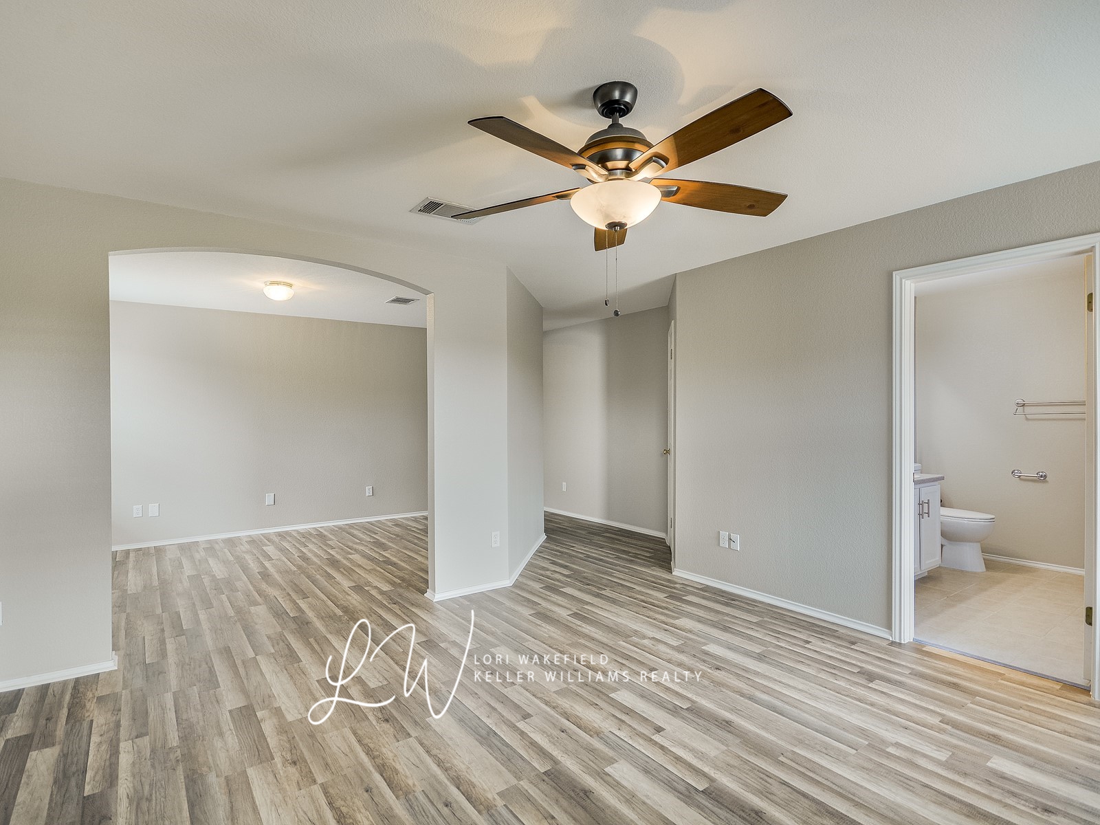 Master Bedroom | 12008 Kilmartin Ln Austin TX 78754 | Lori Wakefield REALTOR 