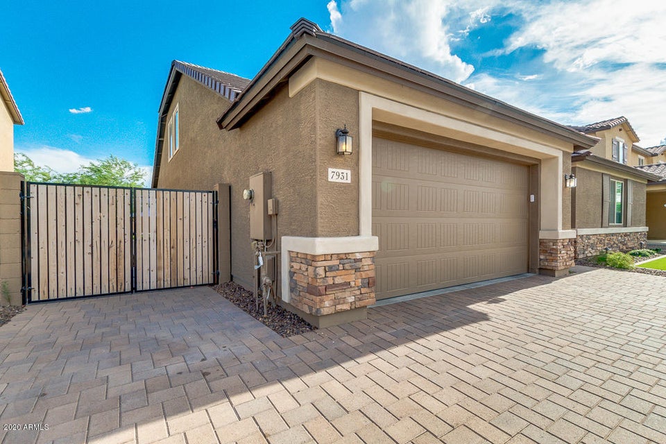 RV gate