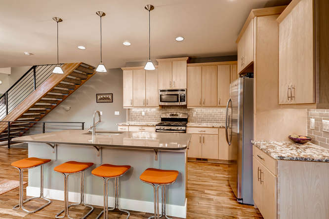3831 Utica kitchen