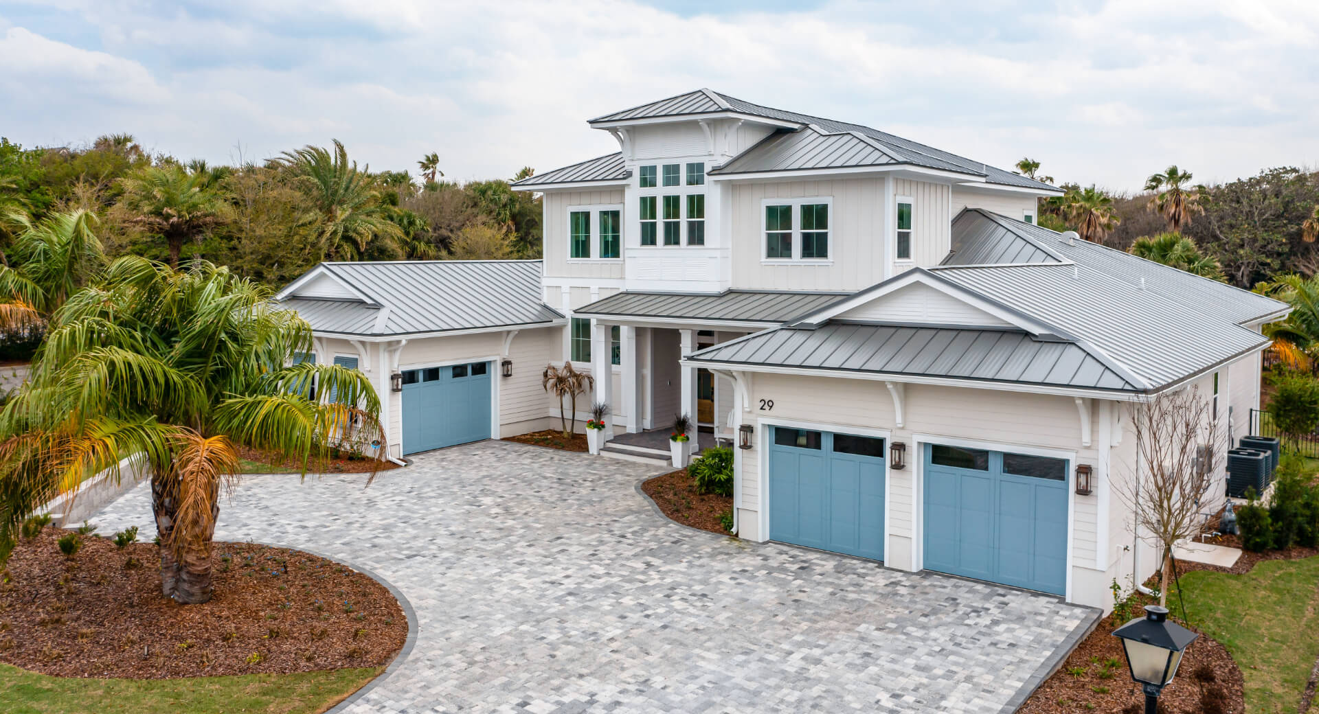 Spectacular Courtyard Inspires Quail West Home - Florida Design, image size:1920x1040