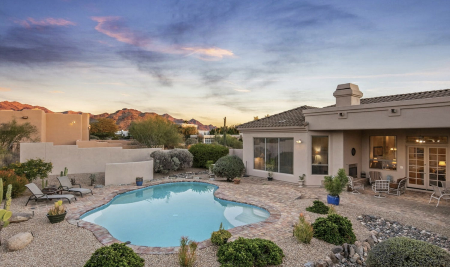Find luxury homes in Paradise Valley with Bemo Homes