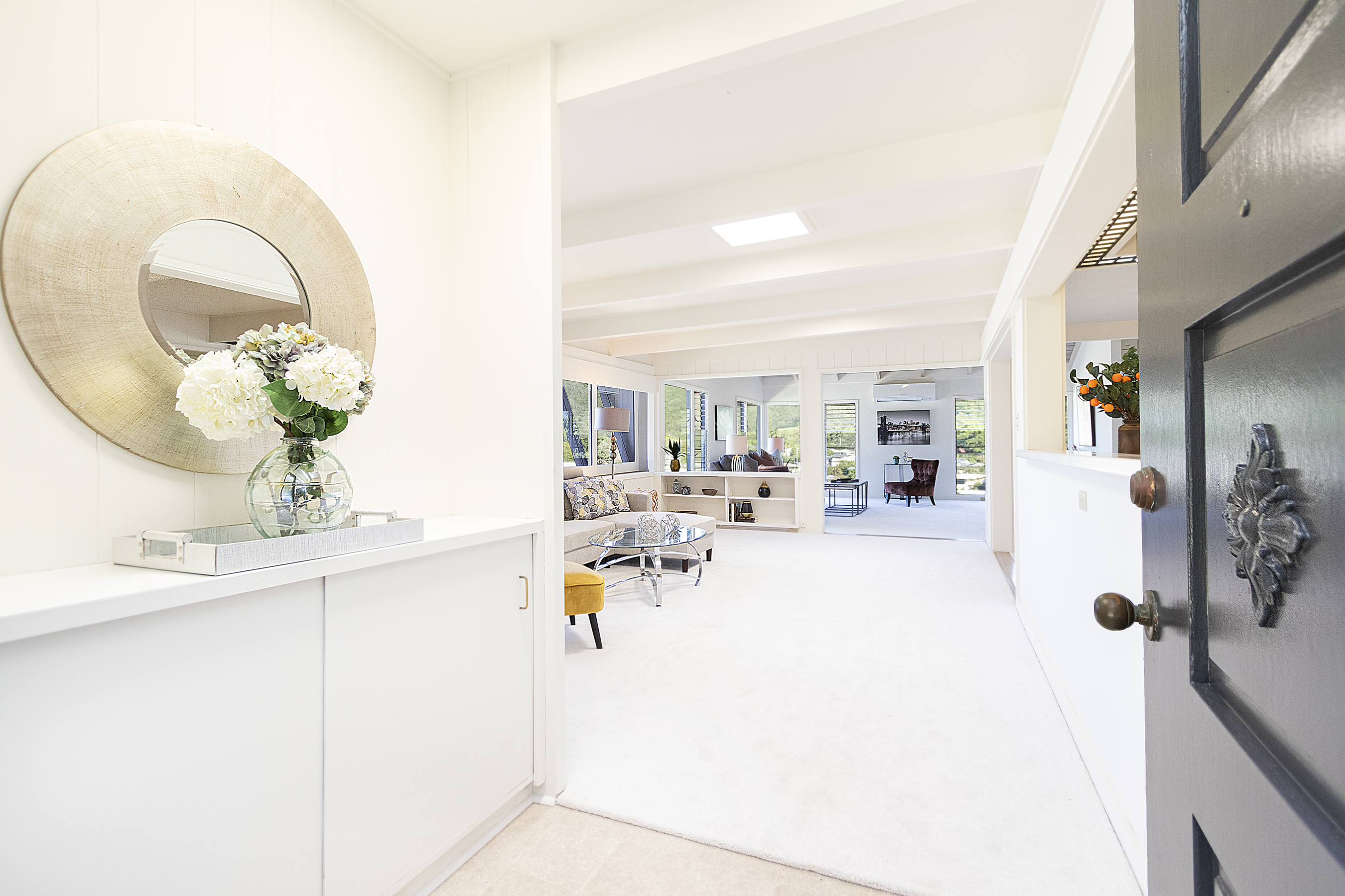 Entryway at 380 Puiwa Road, Honolulu, HI 96817