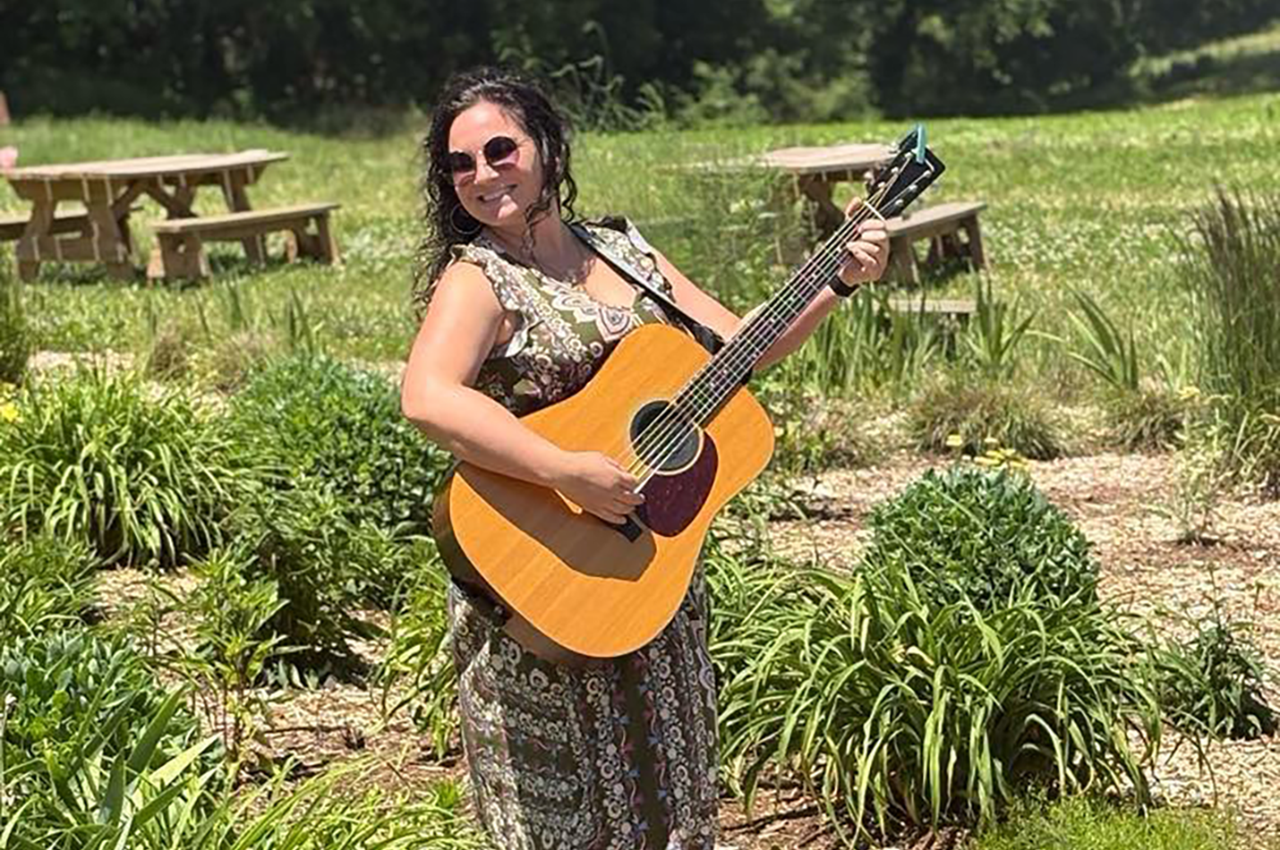 Live Music Lindsay Barnes