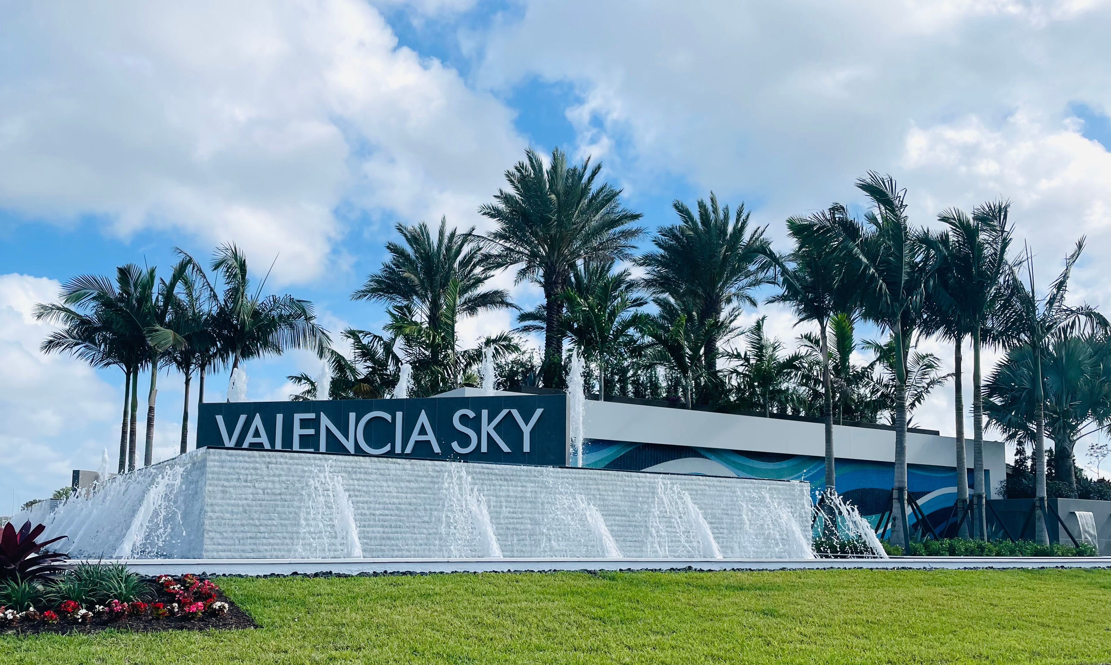 Valencia Sky