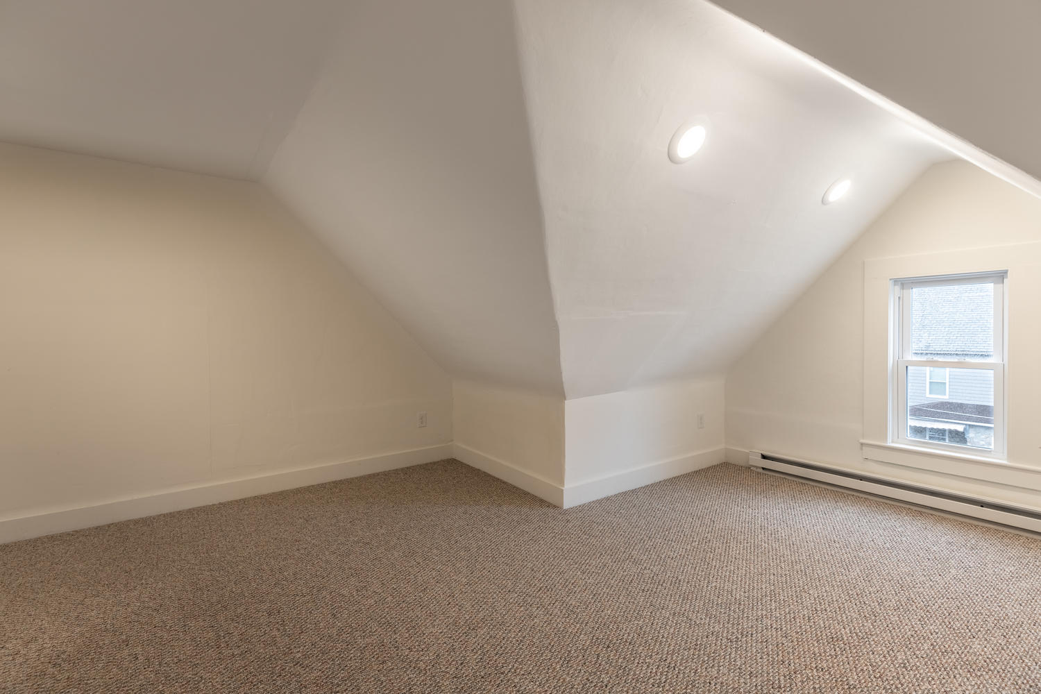 100 Fort Hill Rd Lowell, MA 01852