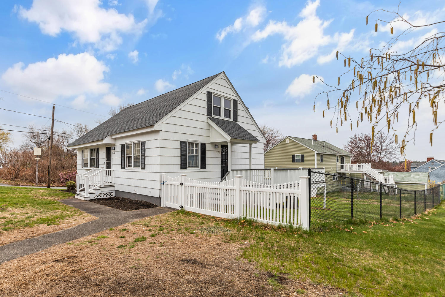 272 Forest St Methuen, MA 01844