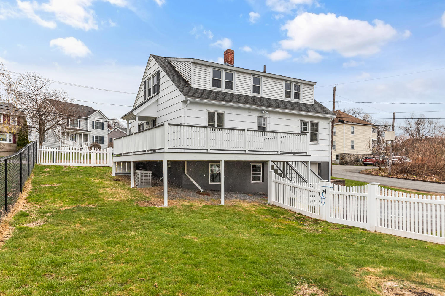 272 Forest St Methuen, MA 01844