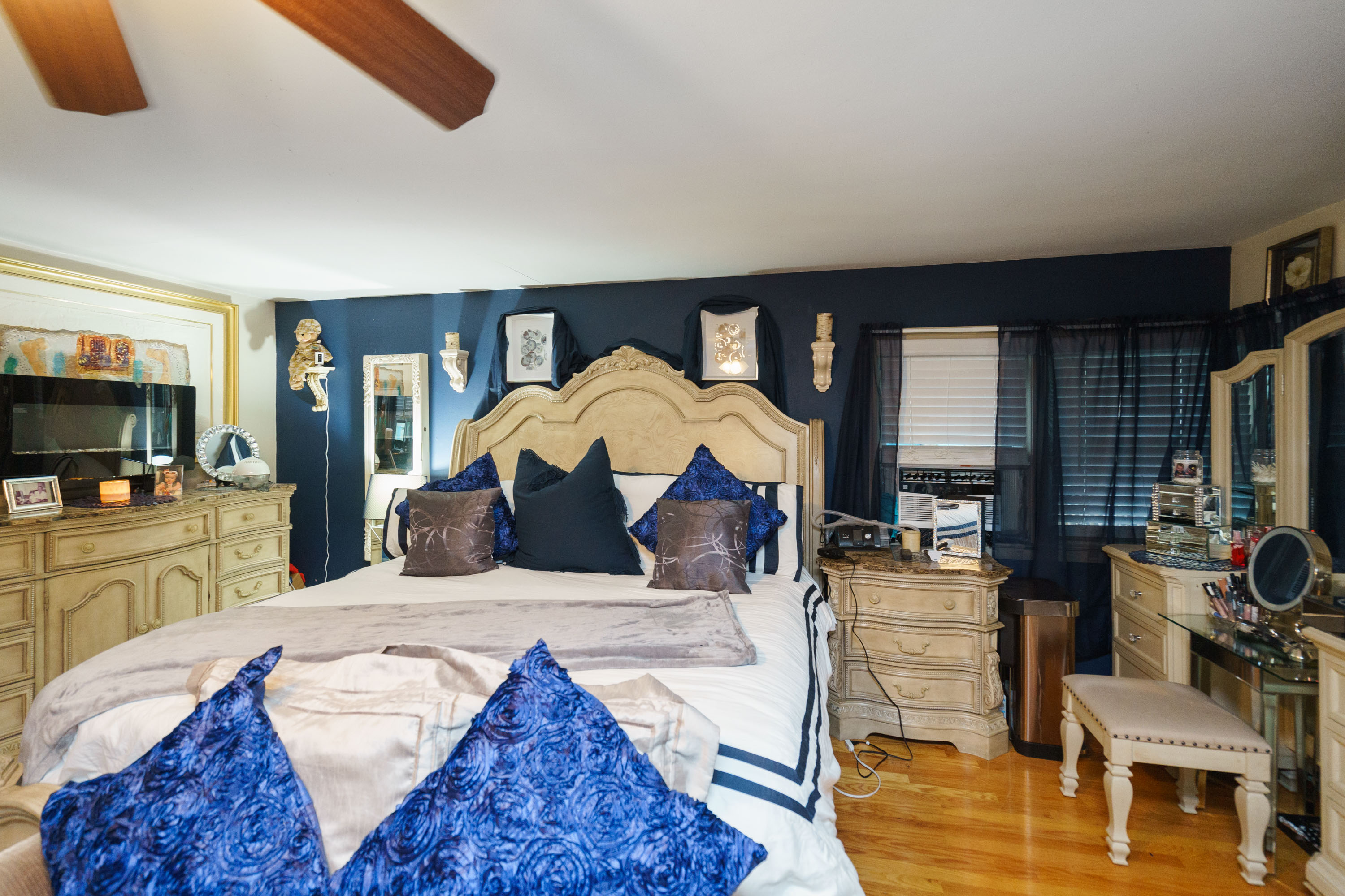 Saugus Single Family Home for Sale