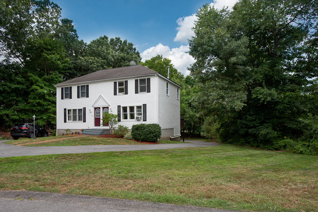 Fantastic Northborough Condo