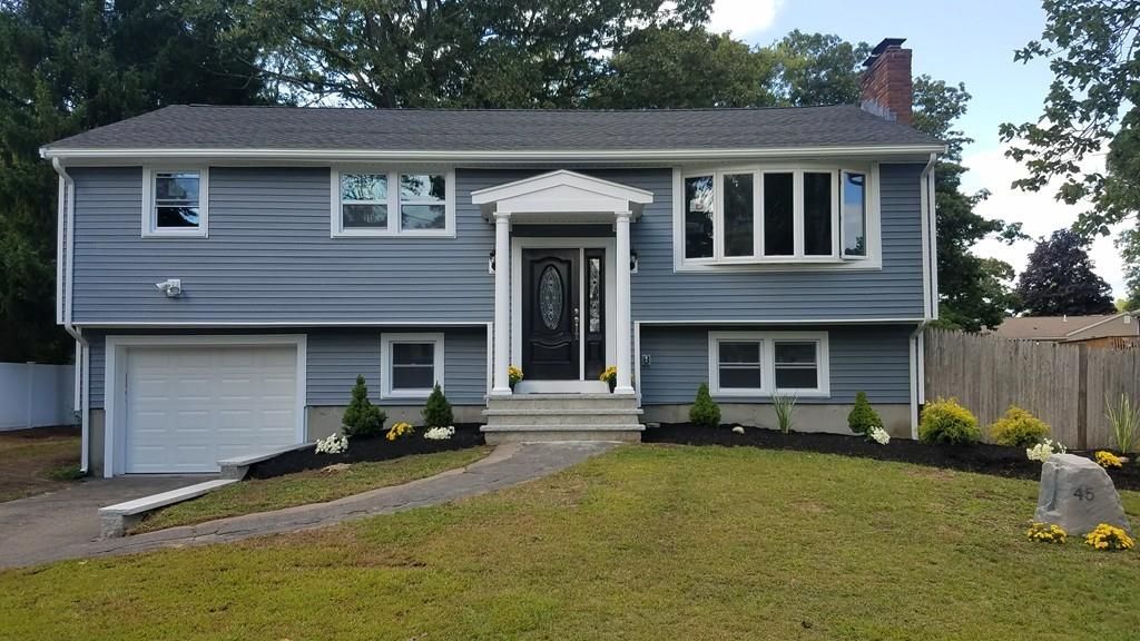 Burroughs Rd ATTENTION PRICED TO SELL DON'T LET THIS BEAUTIFULLY