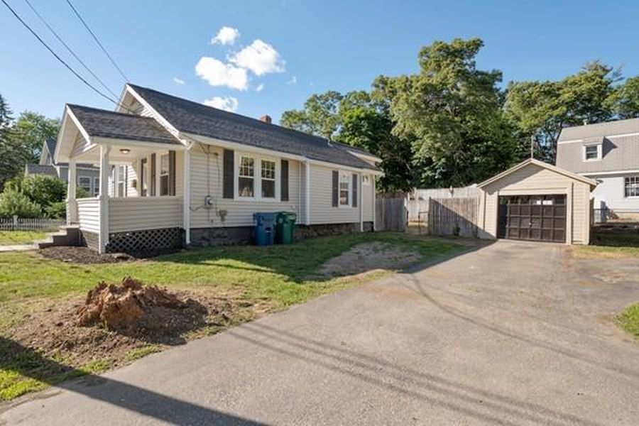 Waterview Ave Location, price, quality and space. This house has