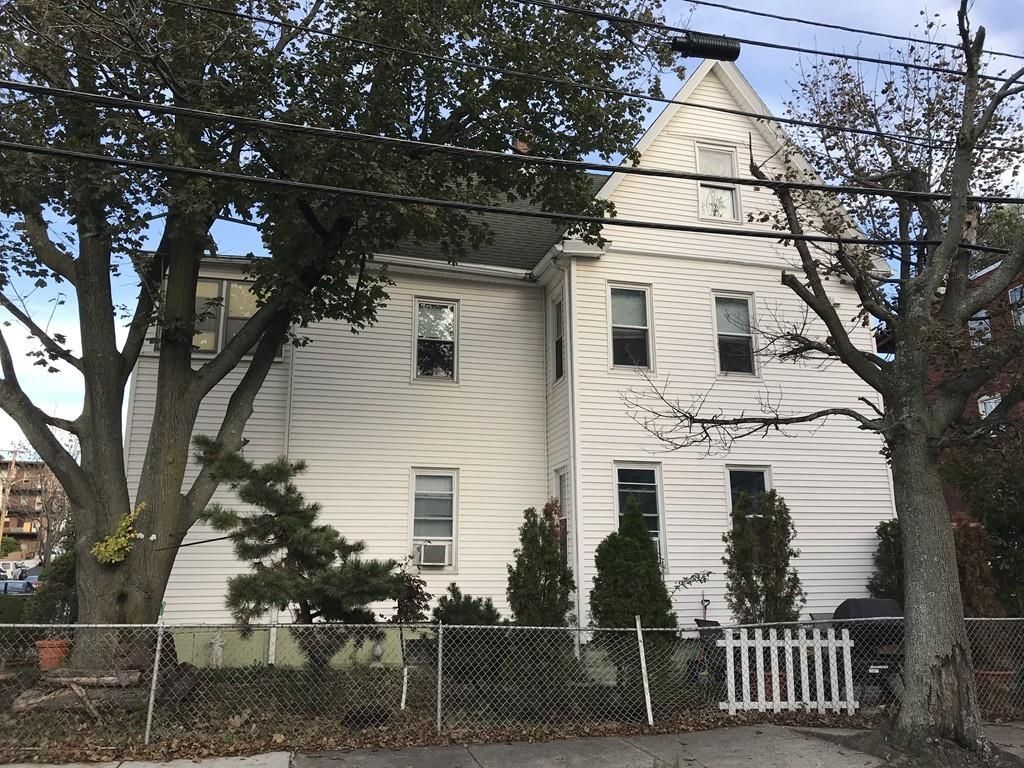 Baldwin Ave Excellent opportunity for owner occupant or investors. Nice