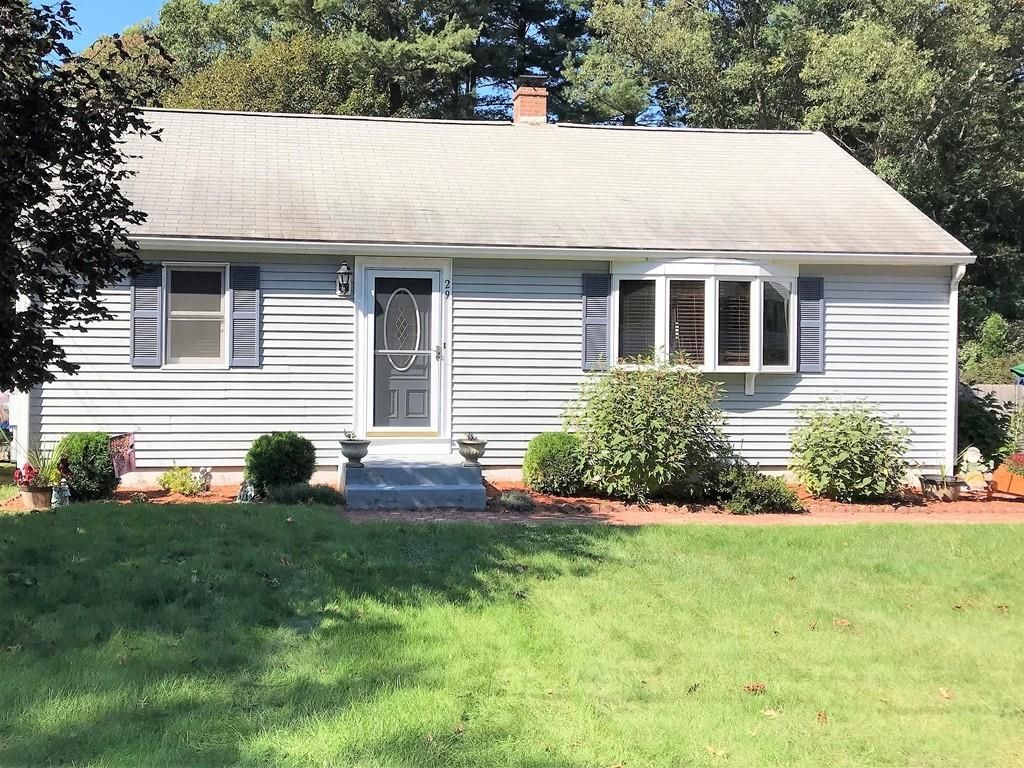 Tanglewood Ave Charming home in great location! Close to major routes