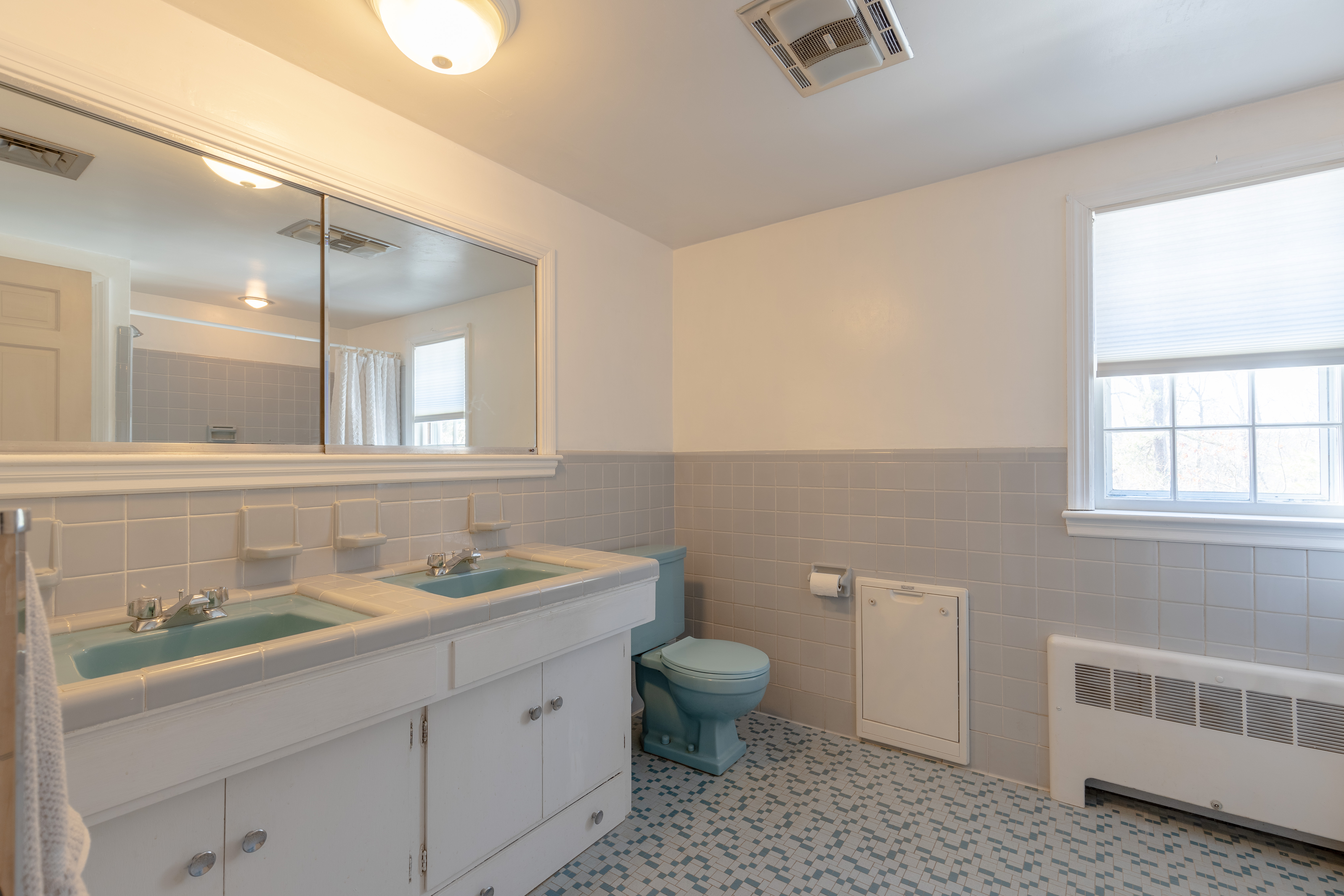 35 Apple Hill Lane, Lynnfield MA