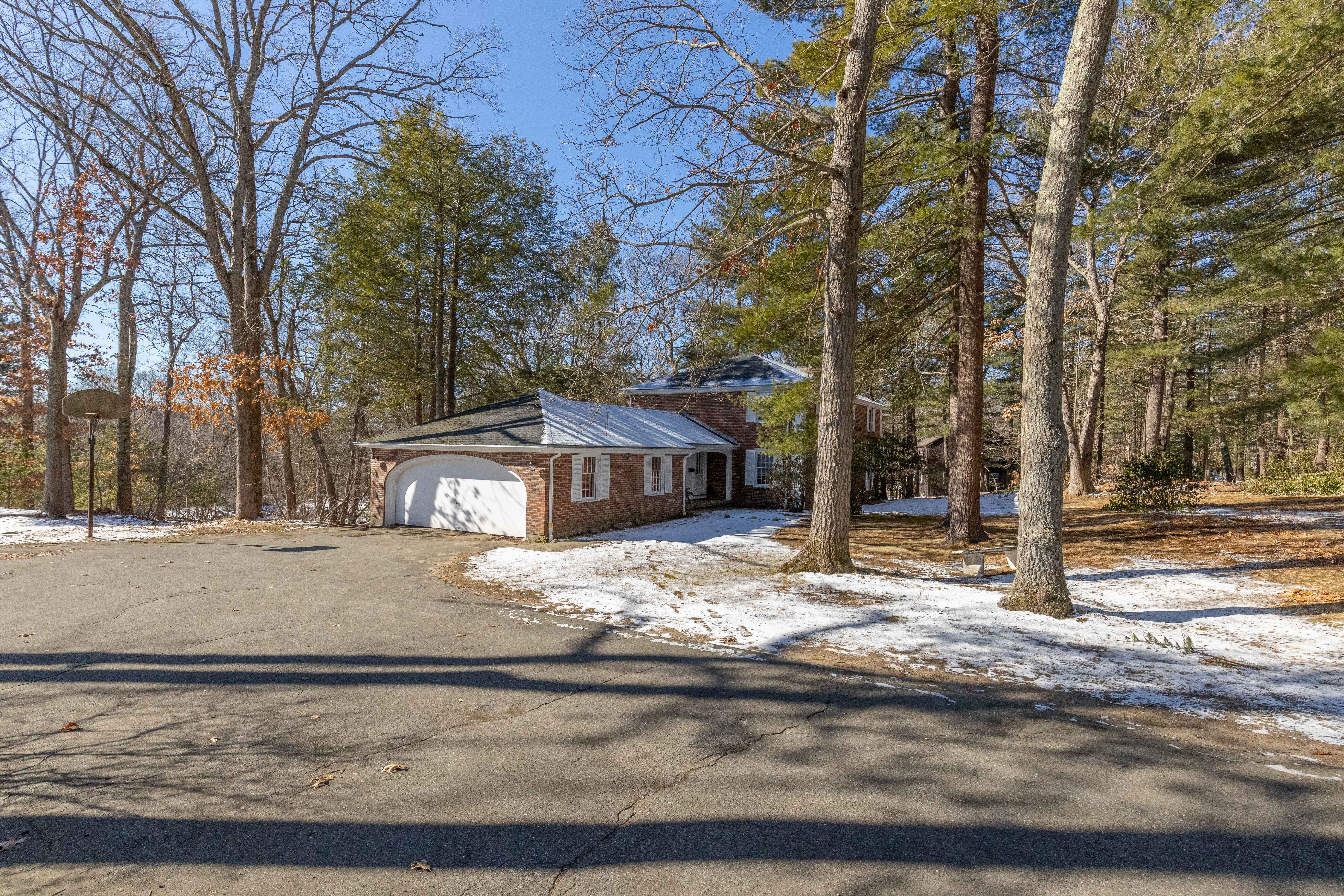 35 Apple Hill Lane, Lynnfield MA