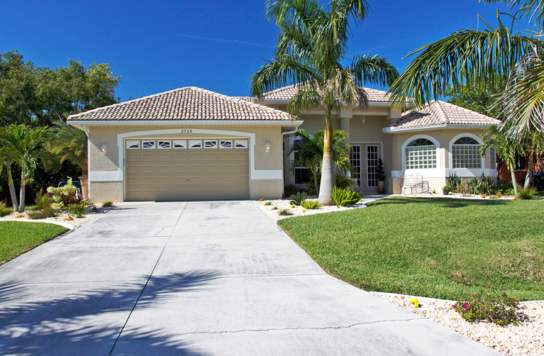 2706 SW 28th Pl Cape Coral FL 33914