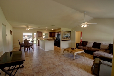 2707 SW 32nd St open layout