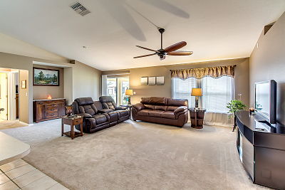 1134 NE 4TH Pl Cape Coral FL 33909