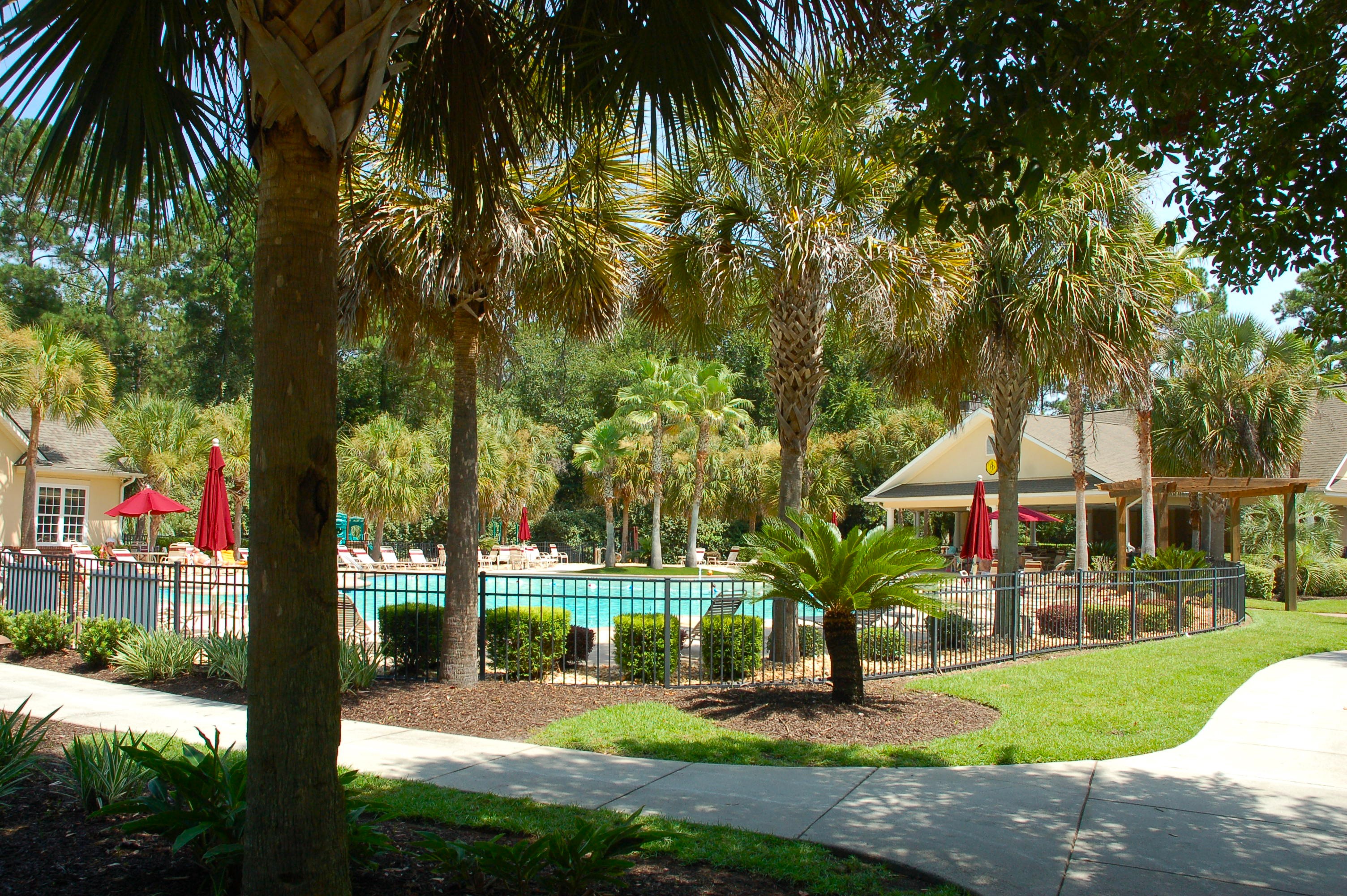Zero-entry swimming pool at Baynard Park in Bluffton, SC