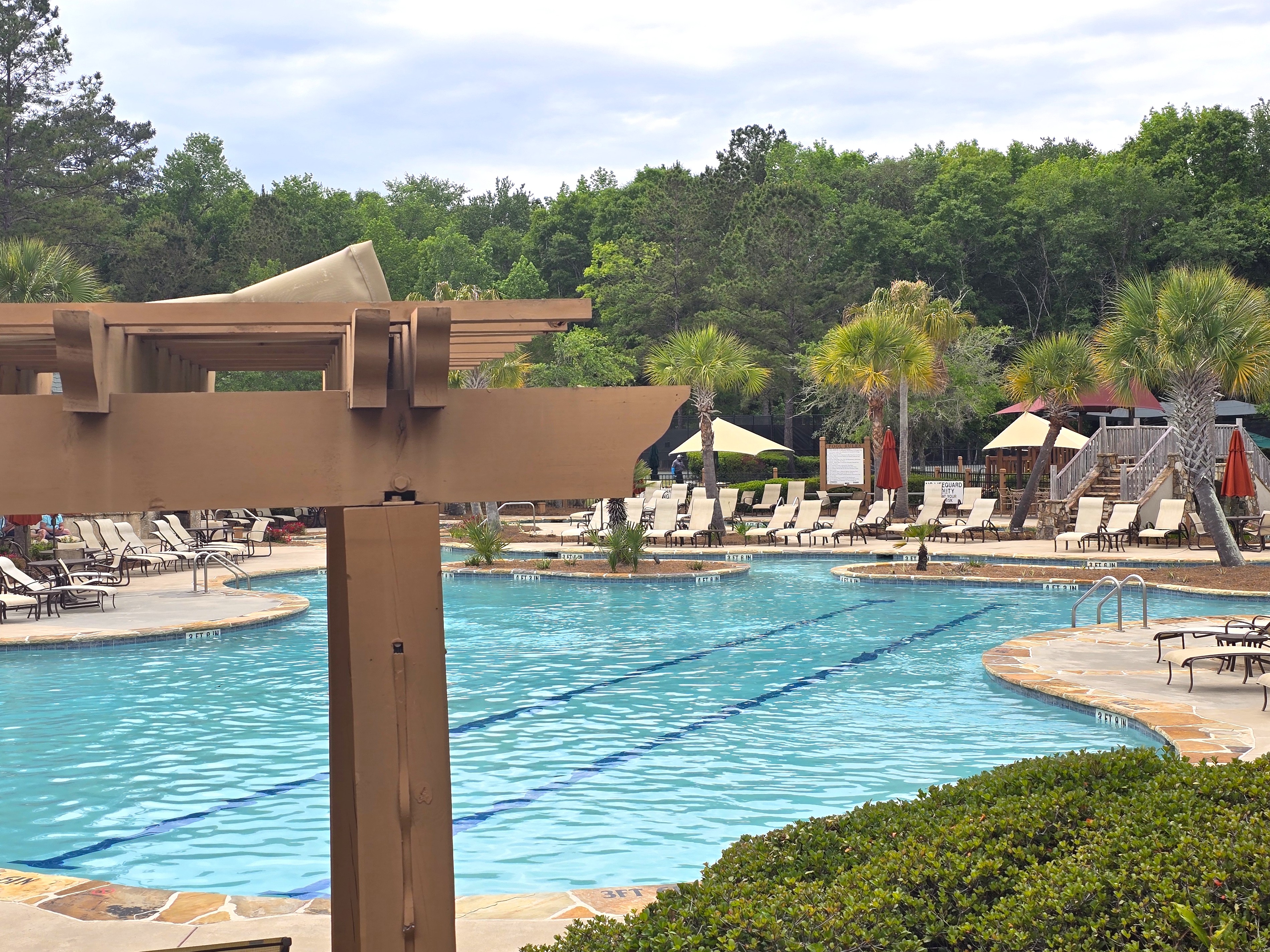Hampton Lake Bluffton SC pool and lagoon area