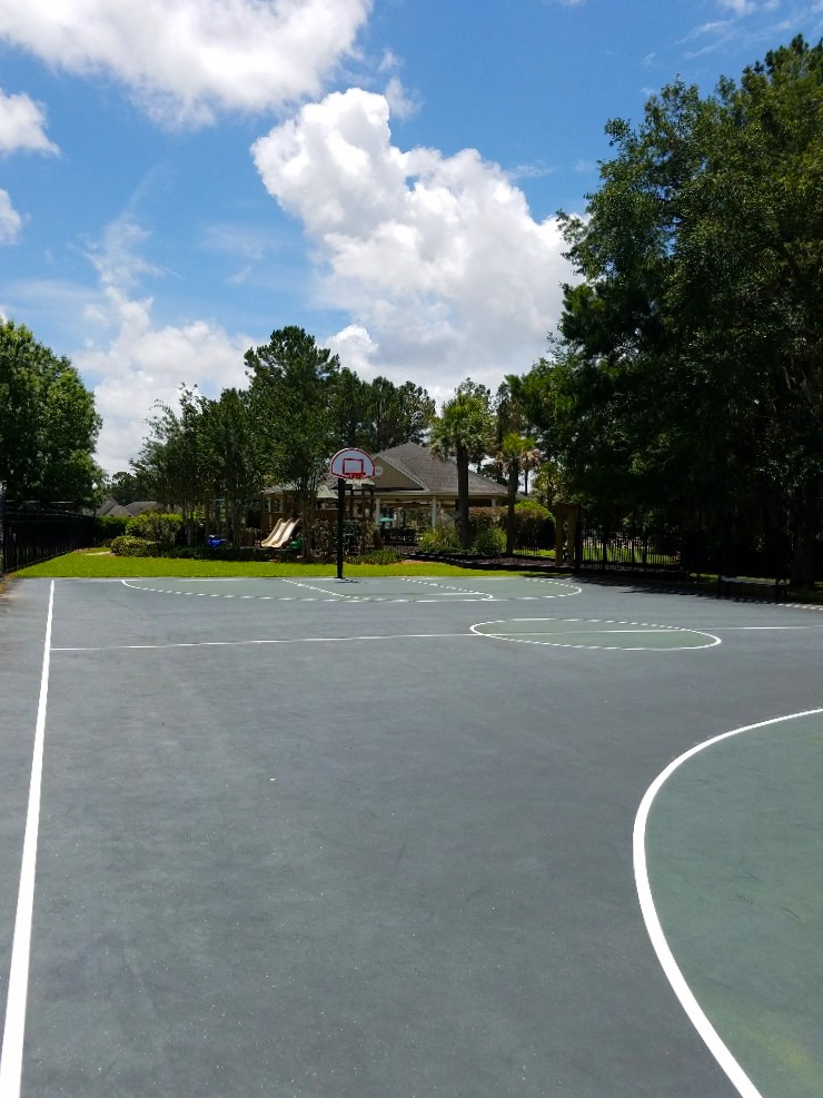 Basketball court at Pinecrest in Bluffton SC