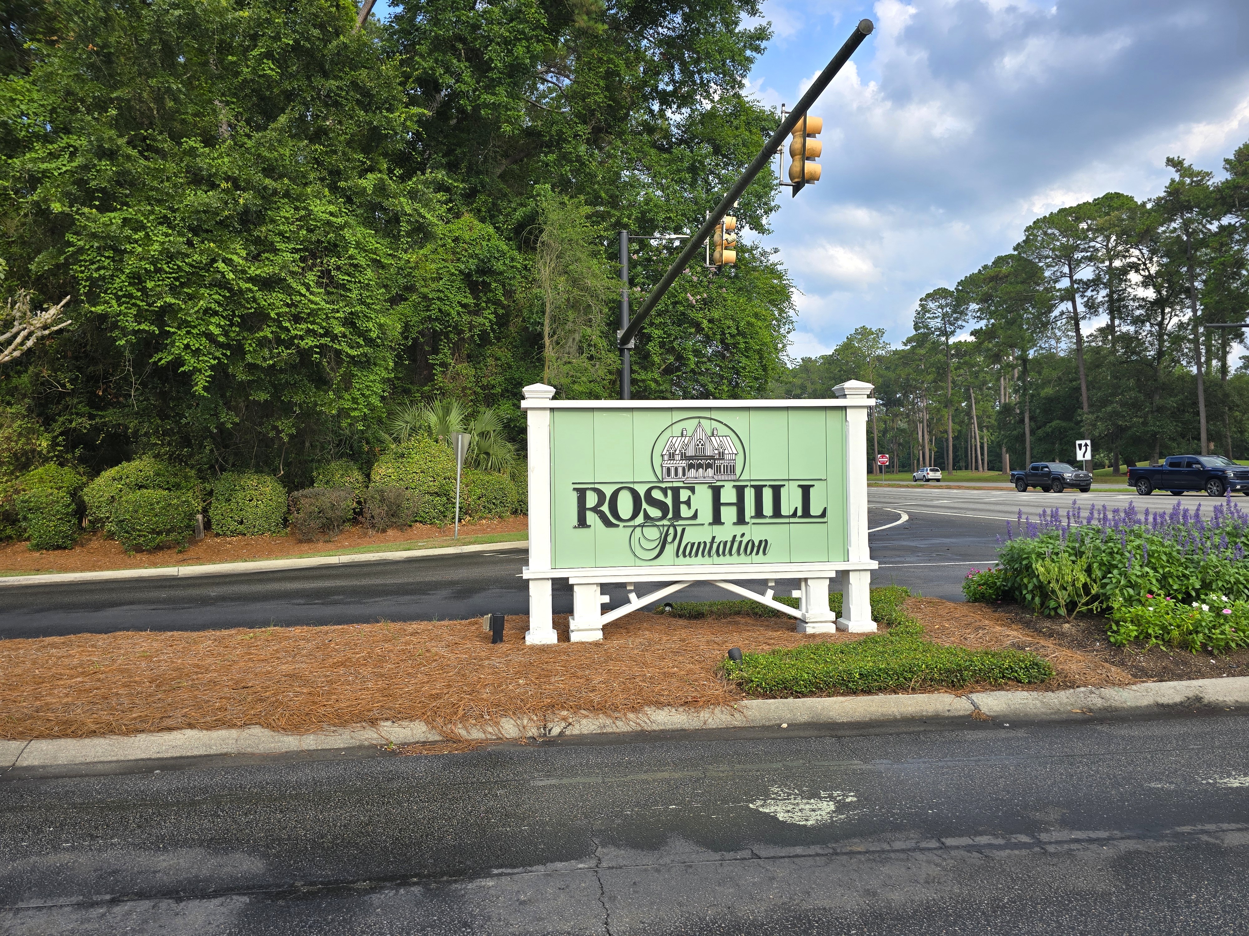 Rose Hill Plantation equestrian side entrance sign in Bluffton SC