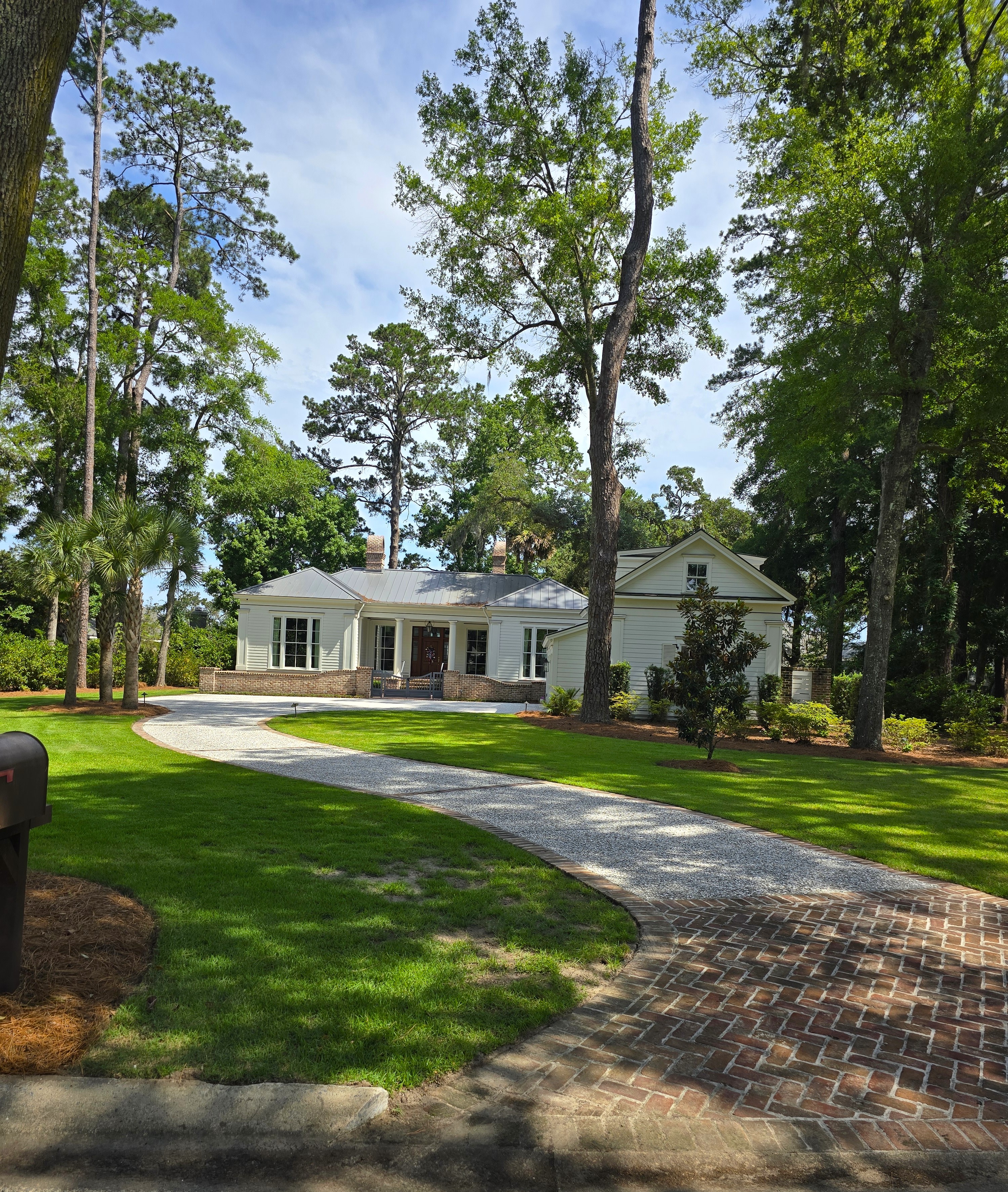 Waterfront single-family home in Windmill Harbour on Hilton Head Island