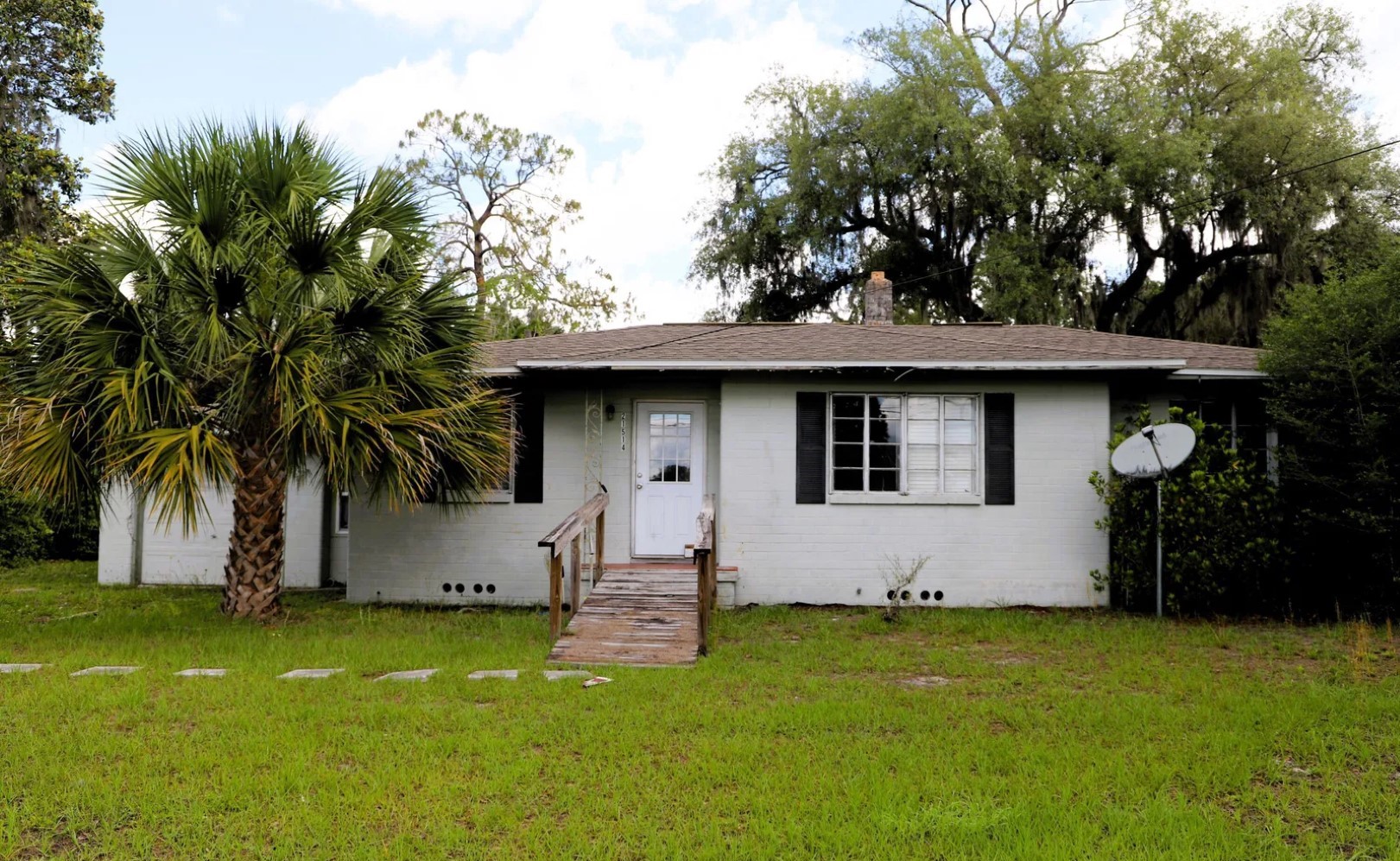 Fixer Upper Home In Hawthorne Florida
