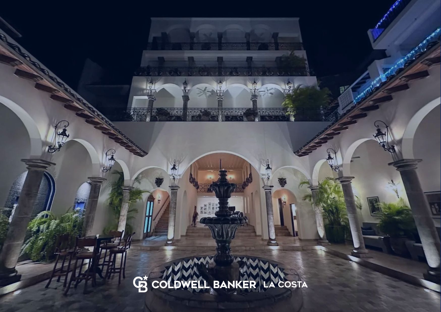 Puerto Vallarta: Casa Kimberly y su ic&oacute;nico Puente del Amor.