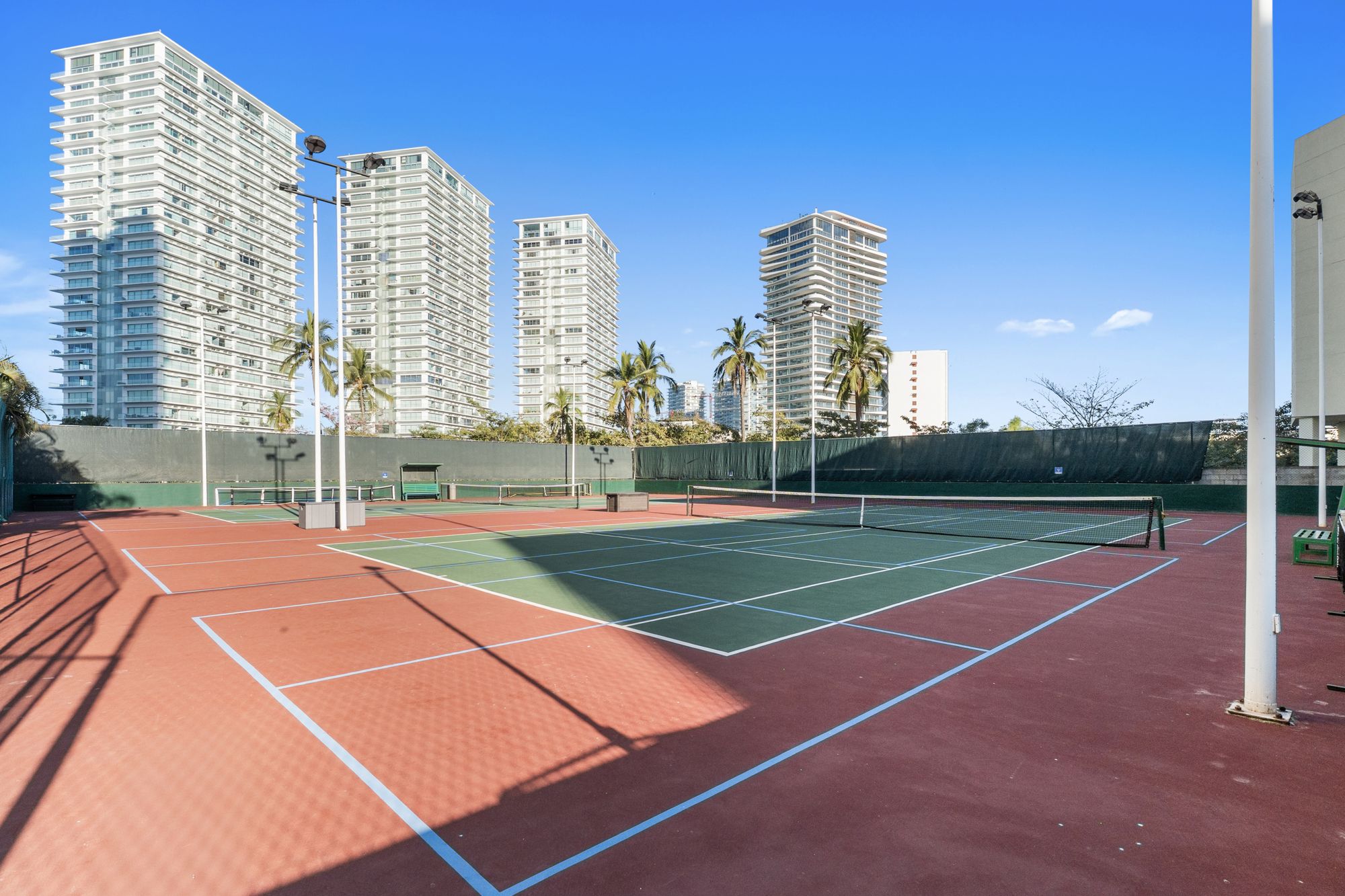 Grand Venetian tennis courts
