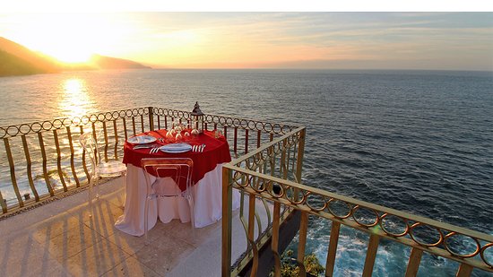 Elegant fine-dining table setting in Puerto Vallarta, Mexico &mdash; culinary lifestyle in Banderas Bay