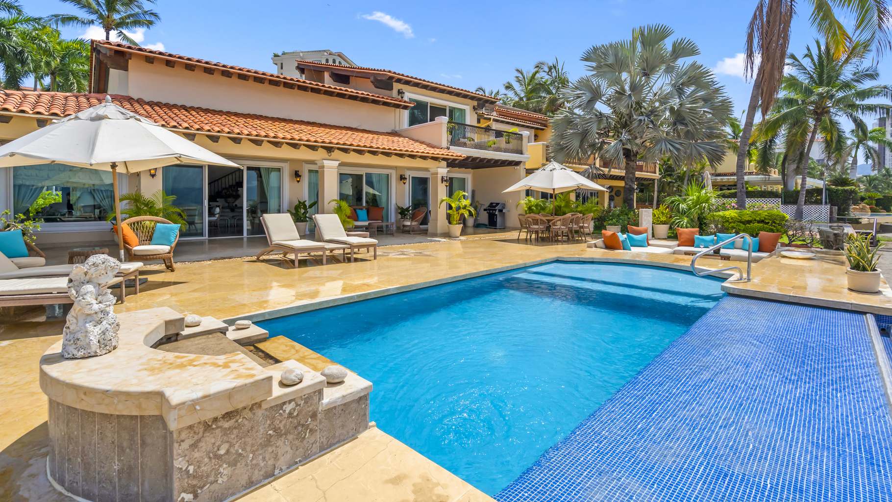 Private pool and stone terrace in front of Villa Caracoles 1A