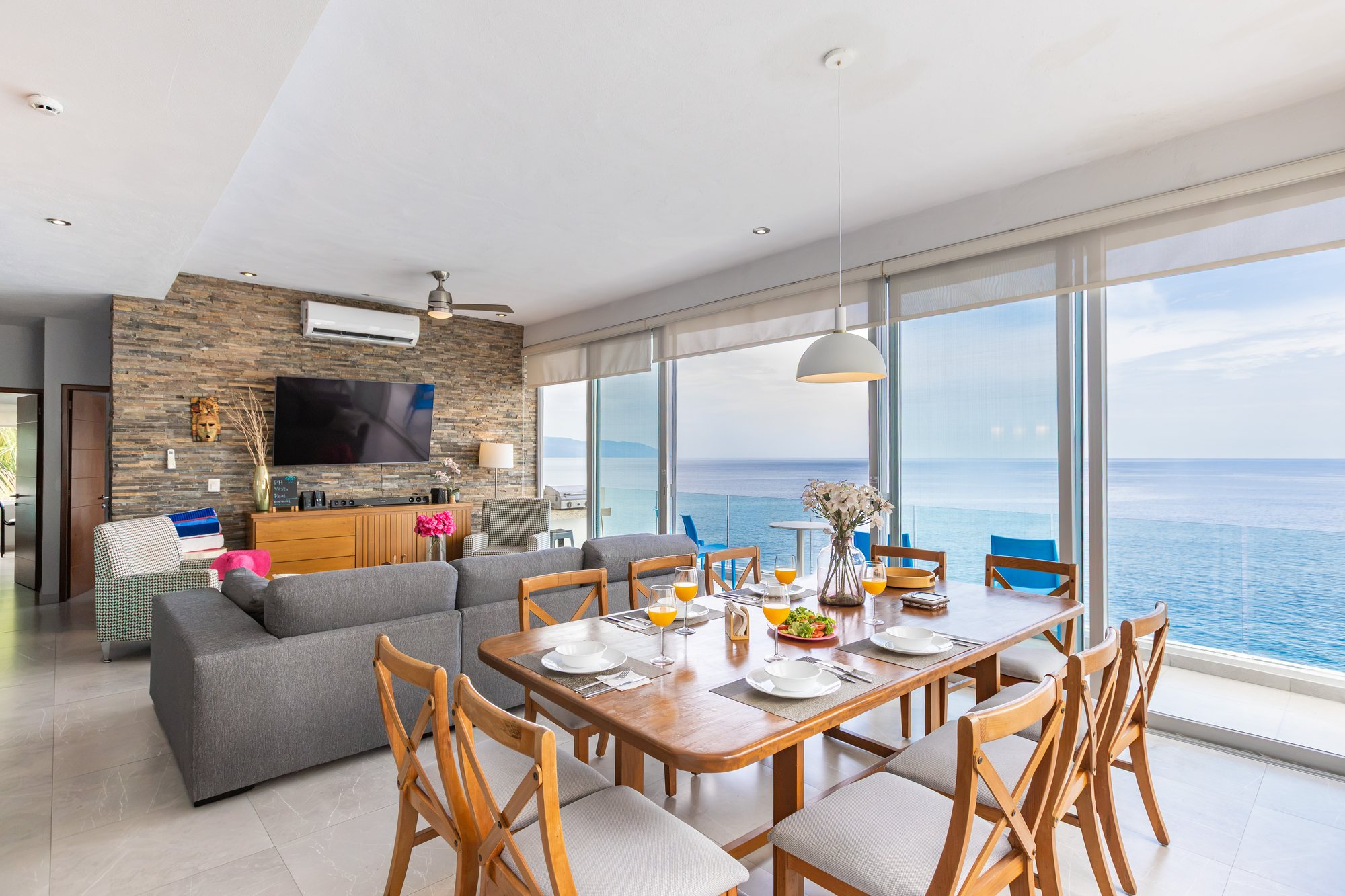 Living and dining area facing the Pacific